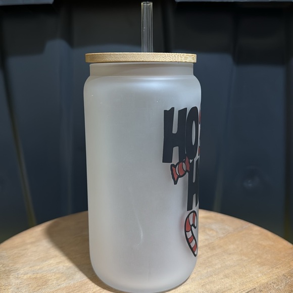 🆕 Mickey Christmas Can Glass Cup - Picture 3 of 5